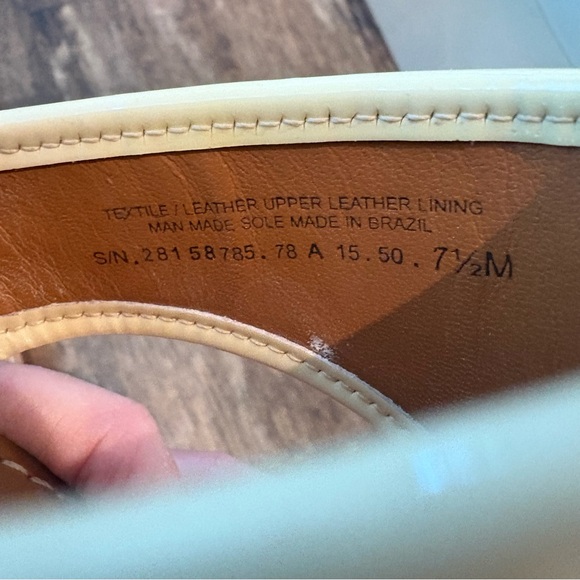 TORY BURCH Cream Yellow Flip Flops Thongs Sandals! Very good condition! 7 1/2 - Picture 8 of 9